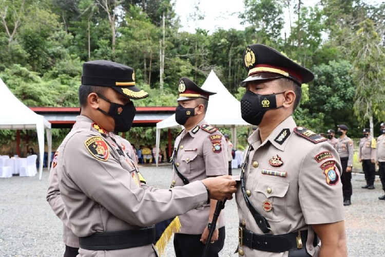 Kepri - Lingga, AKP Rifi Hamdani Jabat Kapolsek Singkep Barat Gantikan AKP Bakri, Lingga,Kapolres,Kabag