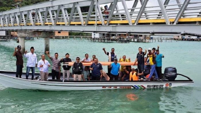 Berita - Nasional, Anggota DPRD Kepri Kirim Bantuan Ambulans Laut ke Warga Pulau Terong, Batam,Kepulauan Riau (Kepri),Muhammad Syahid Ridho,DPRD