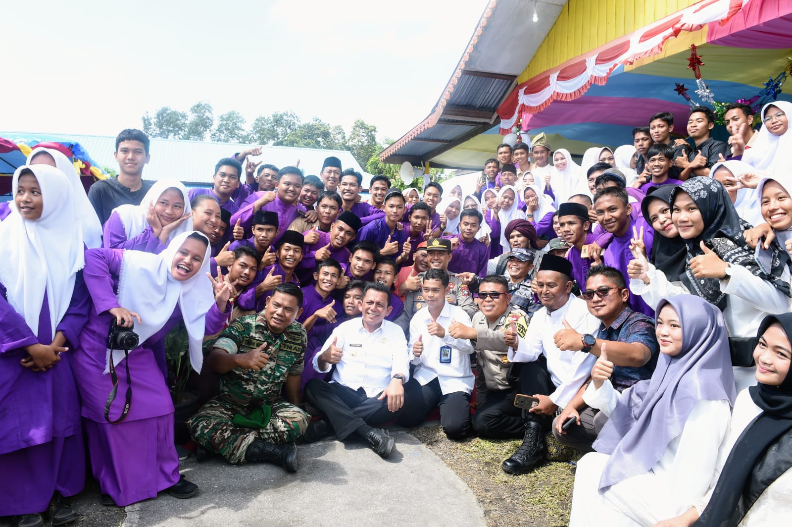 Berita - Nasional, Kunjungi SMAN 1 Sedanau, Gubernur Prioritaskan Pembangunan RKB dan Aula, kepri,SMAN