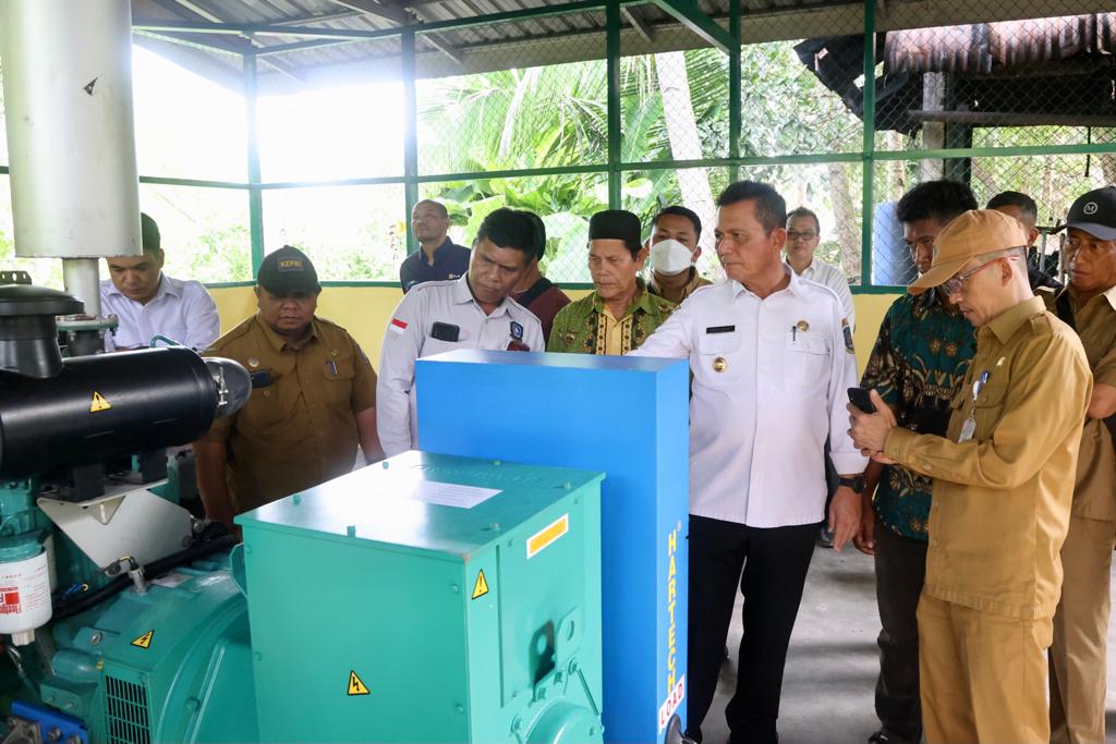 Berita - Nasional, Operasional Genset dan Jaringan Listrik 3 Pulau Hinterland Batam Diresmikan Gubernur Ansar, Ansar Ahmad,Riau