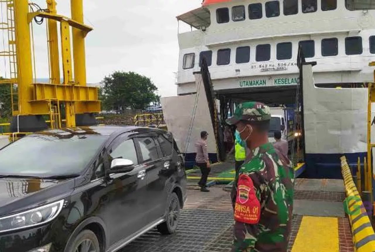 Kepri - Batam, Plat Nomor Ini Tidak Boleh Keluar Batam, Ini Alasannya, Batam,kendaraan,plat nomor,PPN,Bea Masuk
