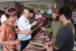 Berita - Nasional, Buka Pameran Tosan Aji, Ketua DPD RI: Keris adalah Jati Diri Bangsa, DPD RI,AA LaNyalla Mahmud Mattalitti,Surabaya
