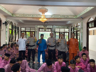 Kepri - Batam, Hari kedua Pesantren Ramadhan Kampus 2 MTsN 2 Batam di Kunjung Bhabinkamtibmas Kelurahan Sungai Harapan, Batam