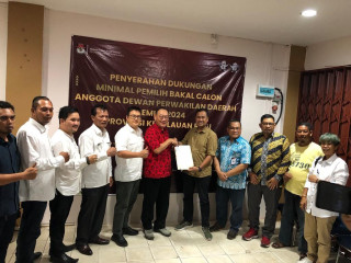Berita - Nasional, Kembali Maju DPD RI, Haripinto Serahkan Berkas Dukungan ke KPU, KPU,kepulauan Riau